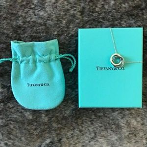 Tiffany & Co. interlocking Circle pendant